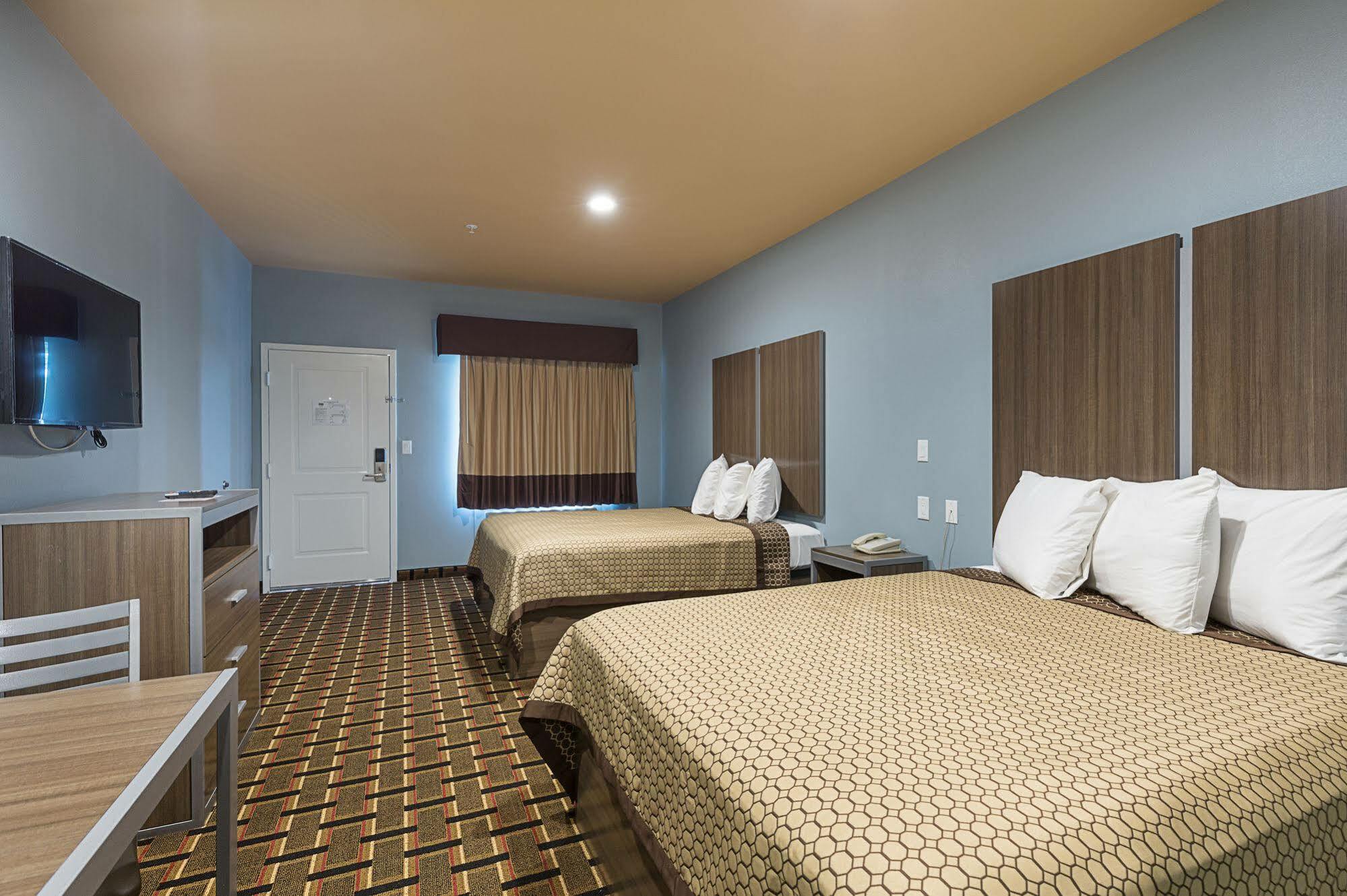 Scottish Inns & Suites - Crosby Buitenkant foto