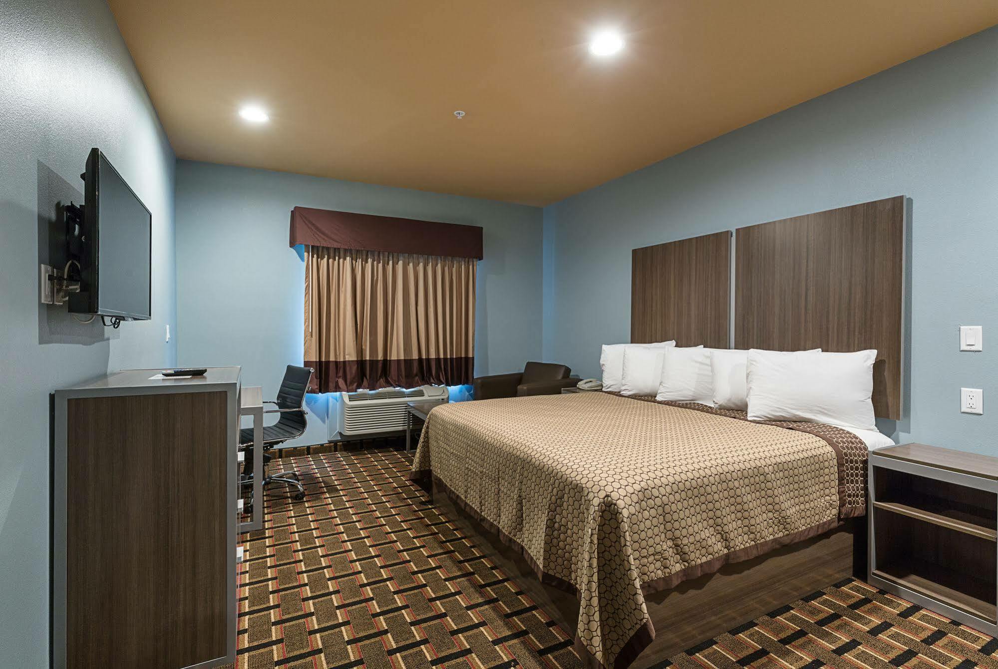 Scottish Inns & Suites - Crosby Buitenkant foto