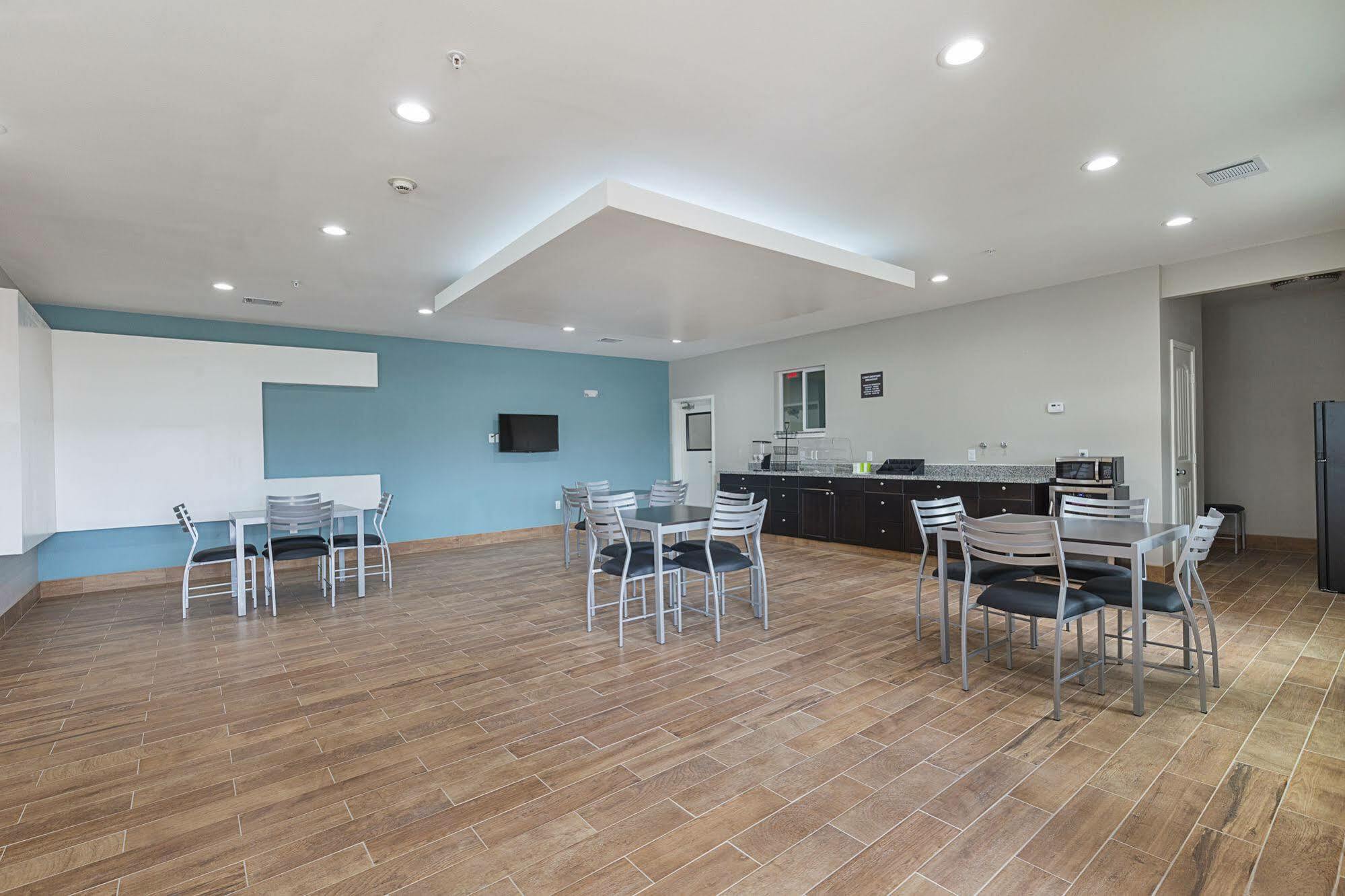 Scottish Inns & Suites - Crosby Buitenkant foto